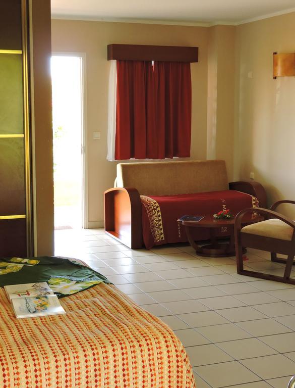 Koniambo Hotel Koné Habitación foto